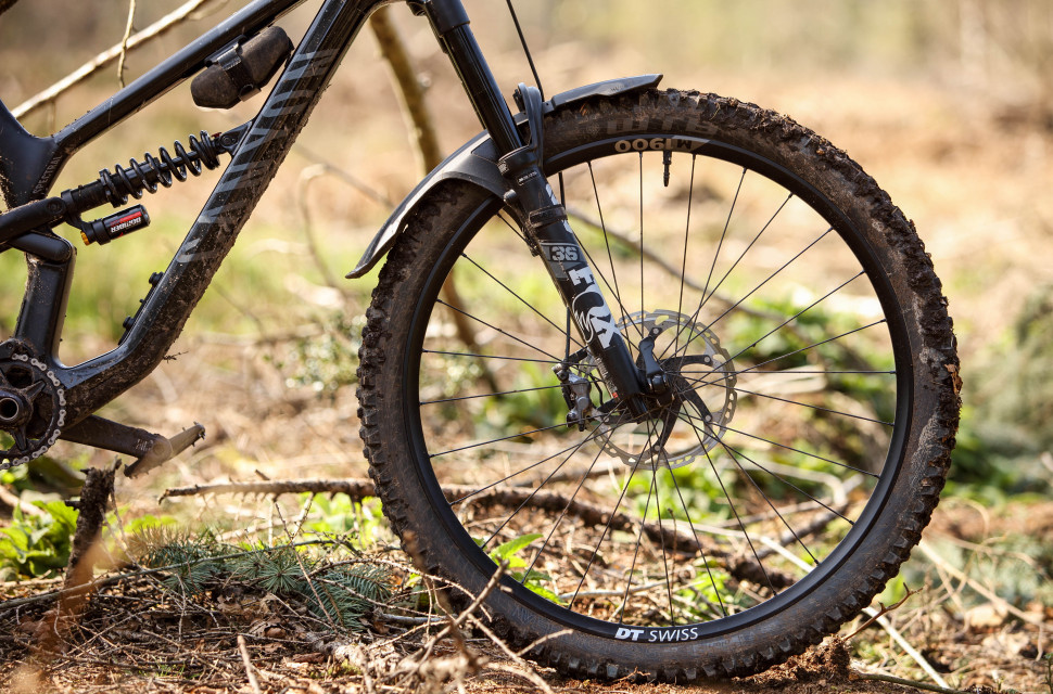 DT Swiss M 1900 SPLINE 29 Wheelset review off road.cc